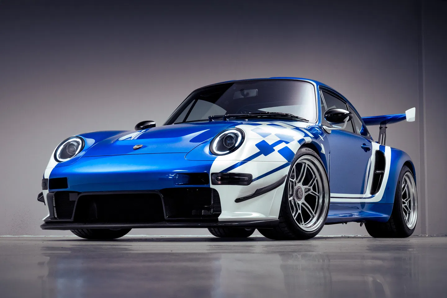Gunther Werks Brundle Edition Turbo