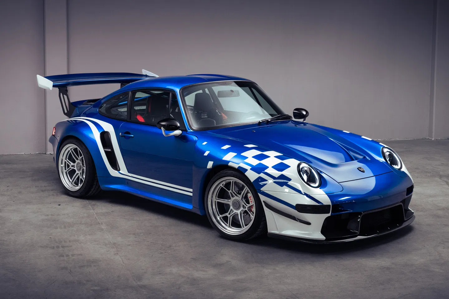 Gunther Werks Brundle Edition Turbo